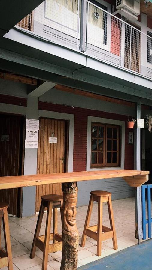 Hostel Nashe Puerto Iguazú Esterno foto